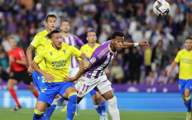 Inmerecida derrota del Real Valladolid, roto de nuevo por los errores