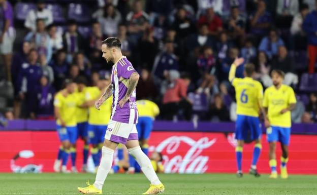 Kike y Fresneda, los mejores del Real Valladolid ante el Cádiz