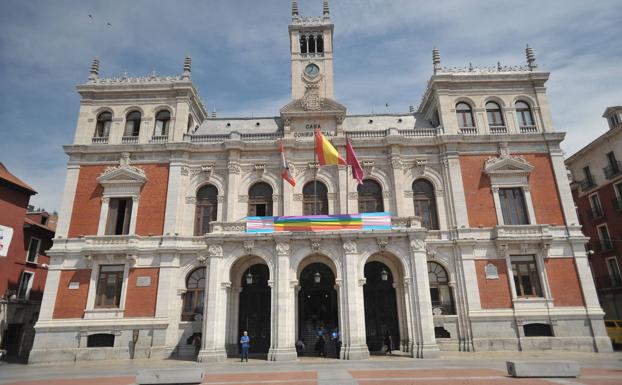 La pandemia restó 3,7 millones a la recaudación municipal, el coste de cinco autobuses eléctricos