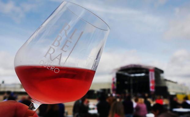 Aranda se prepara para celebrar la vendimia entre vinos y música