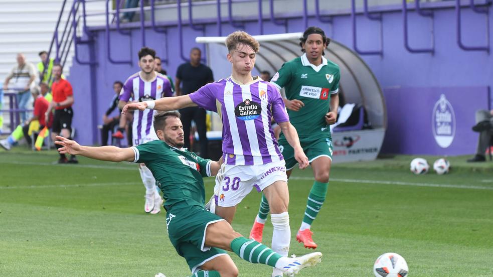 La victoria del Real Valladolid Promesas ante el Coruxo en imágenes