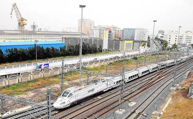 Trenes llenos, asientos vacíos