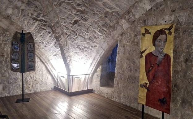 El castillo de Íscar exhibe obras de 18 artistas contemporáneos españoles e italianos