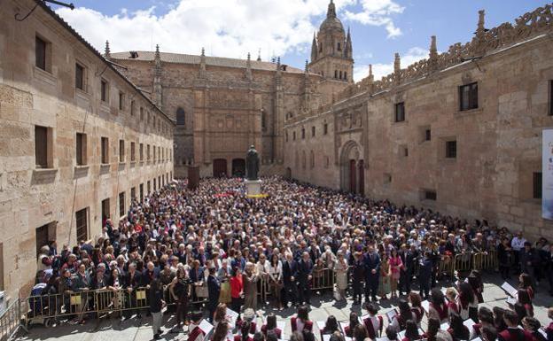 La nostalgia de los años de universidad triunfa y más de 5.000 exalumnos vuelven como turistas