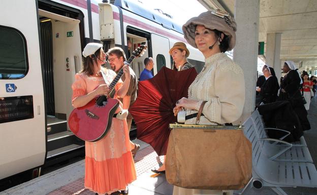 Aumenta un 22% el número de viajeros en el Tren de Antonio Machado