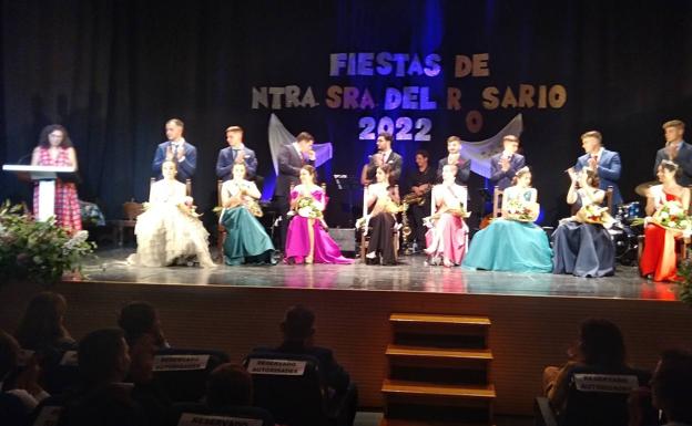 El pregón de la exdirectora del colegio inaugura las fiestas de Mojados