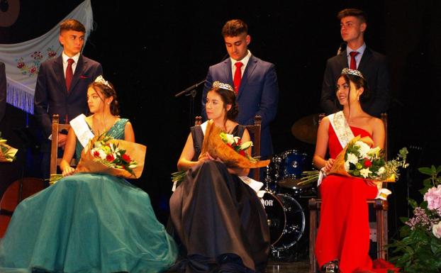 Mojados estalla en fiestas con dos chupinazos, verbena y el primer encierro urbano