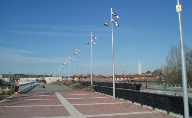 El rodaje de 'Memento Mori' mantendrá cortado este lunes el puente de Santa Teresa