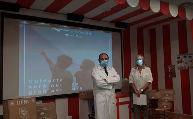 El Clínico de Valladolid acogerá a sus niños con cáncer con una caja de juegos