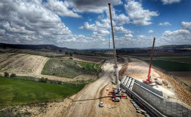 La A-11 se lleva más de seis de cada diez euros para nuevas carreteras en Castilla y León