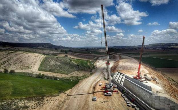 El escaño 82: Cuentas y cuentos