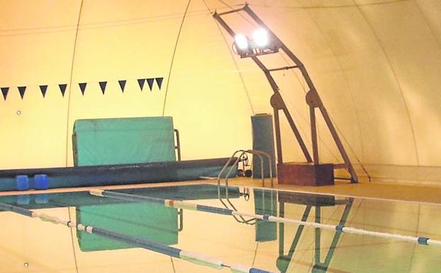 Cuéllar abre la piscina climatizada sin restricciones ni cita previa