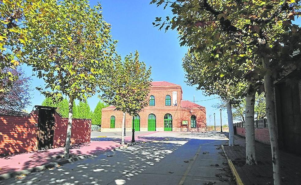 Estación de Encuentro: Gil de Biedma y La Nava