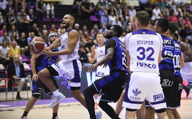 El Pucela Basket alecciona al millonario San Pablo en el derbi