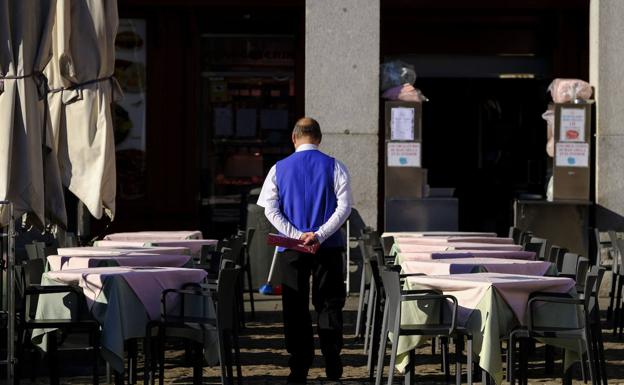 Trabajo prevé convertir el año que viene 100.000 empleos temporales en indefinidos