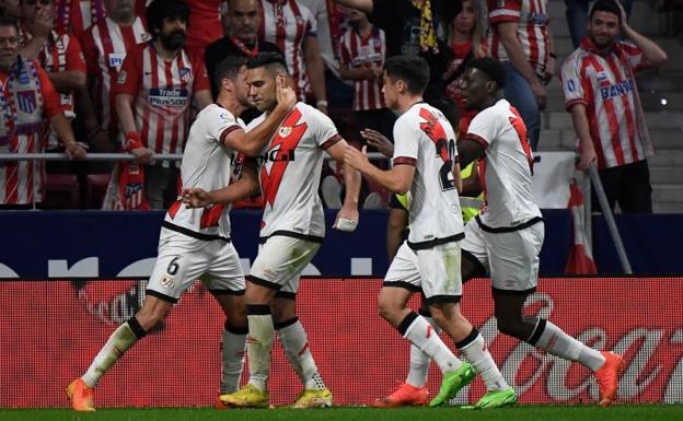 El Atlético no remata al Rayo y Falcao atraganta la cena al Metropolitano