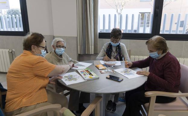 Las residencias detectan 220 casos de infección o síntomas