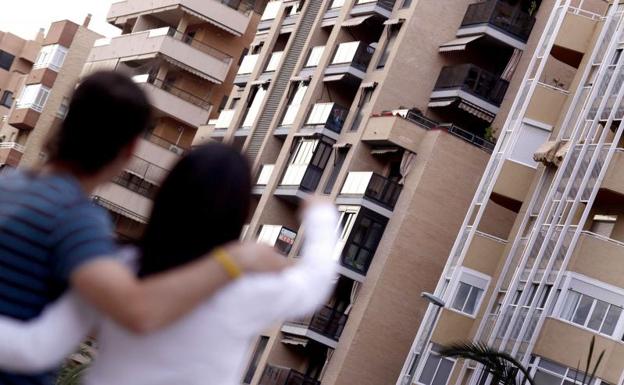 Las familias con ingresos de 35.262 euros podrán pedir una ayuda para pagar la hipoteca