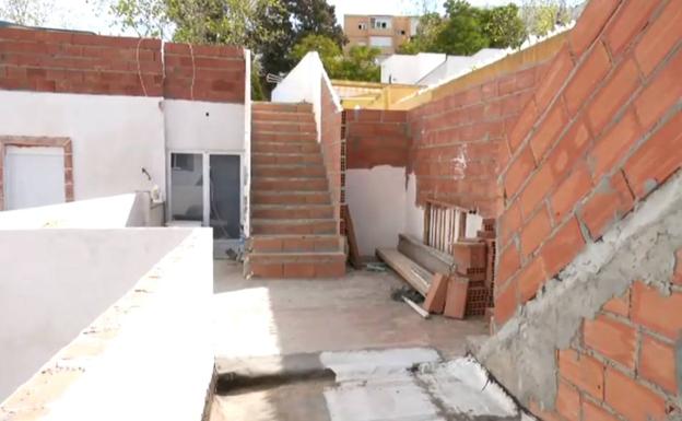 Okupan la casa de un burgalés y la amplían de 98 metros cuadrados a 300