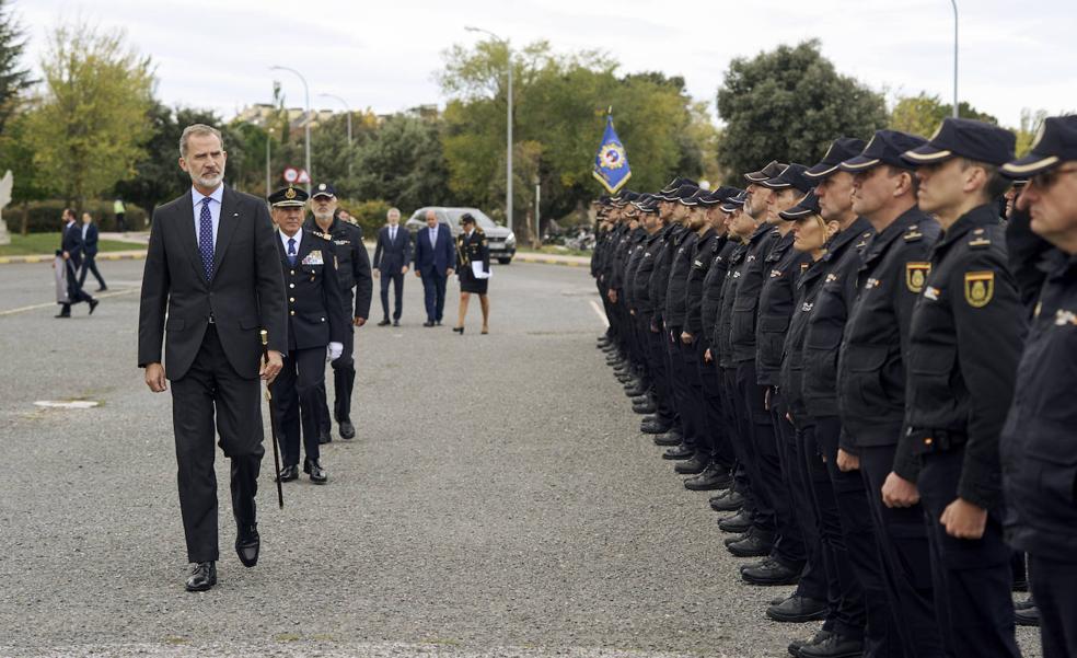 El Rey inaugura en Ávila el primer curso del Centro Universitario de Formación de la Policía Nacional