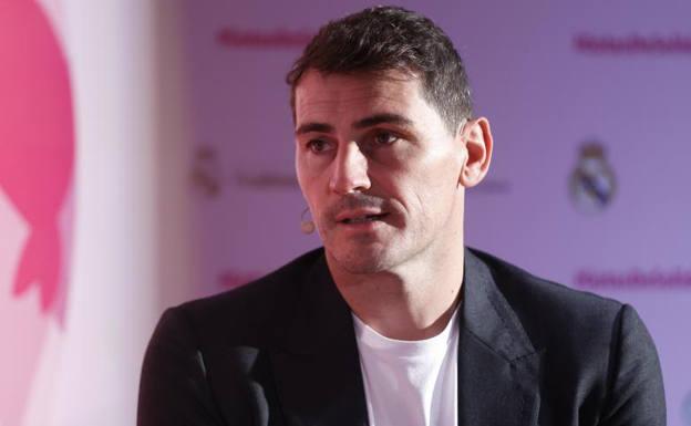 Íker Casillas publica en Twitter: «Qué ganas de pegarme siete tiros en los testículos»