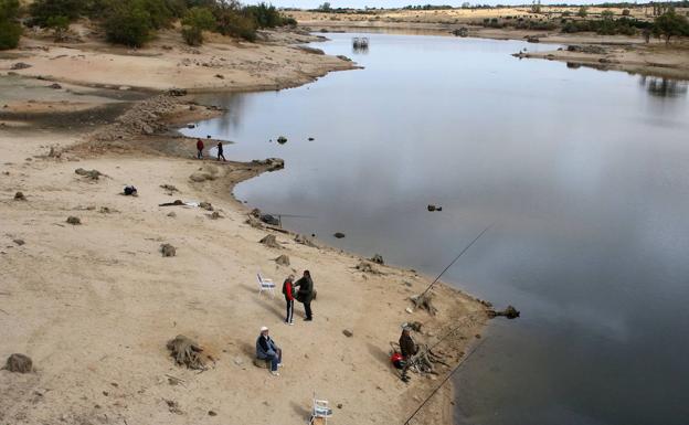 El futuro del abastecimiento de agua a Segovia se traslada a las Cortes de Castilla y León