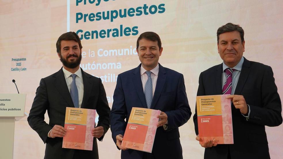 Mañueco: «El común de las familias numerosas no van a pagar en el tramo regional del IRPF»