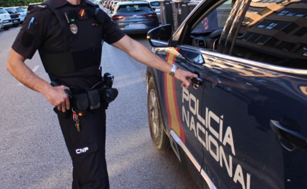 Detenido por amenazar con romperle las piernas si no le pagaba 8.000 euros de una deuda