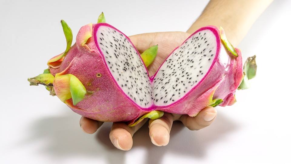 La 'fruta del dragón': el superalimento que te protege de la gripe y de la anemia