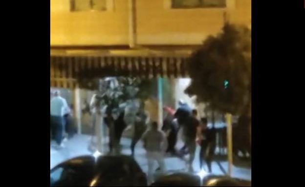 Heridas dos personas tras una pelea grupal a las puertas de un bar en La Cistérniga