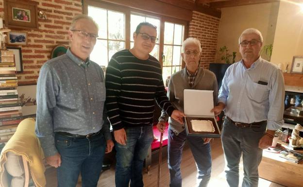 El abuelo de Valdenebro de los Valles cumple 100 años