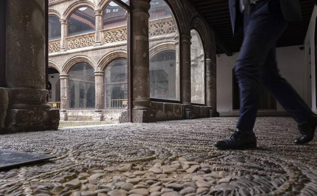 El claustro de Las Francesas pasa por el quirófano tras diez años en lista de espera