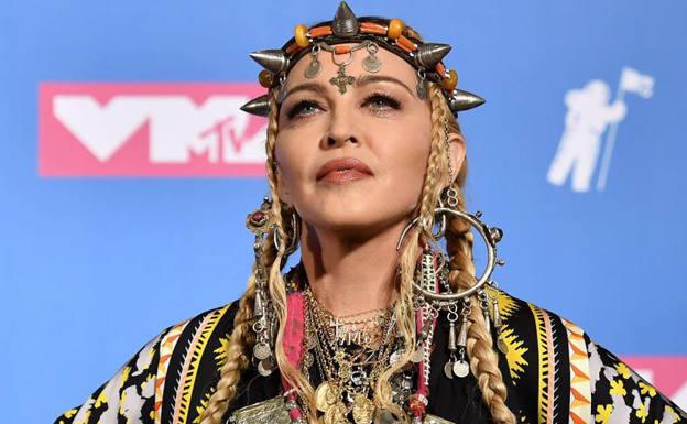 Madonna publica en Instagram fotos suyas en topless