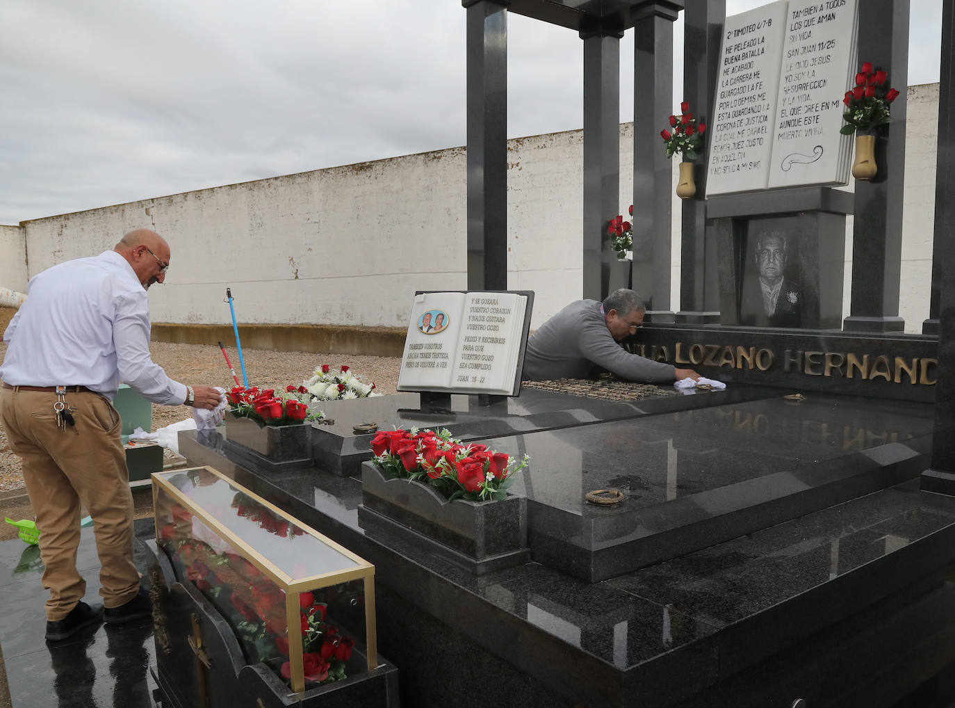 Palencia recuerda a sus difuntos en Todos los Santos