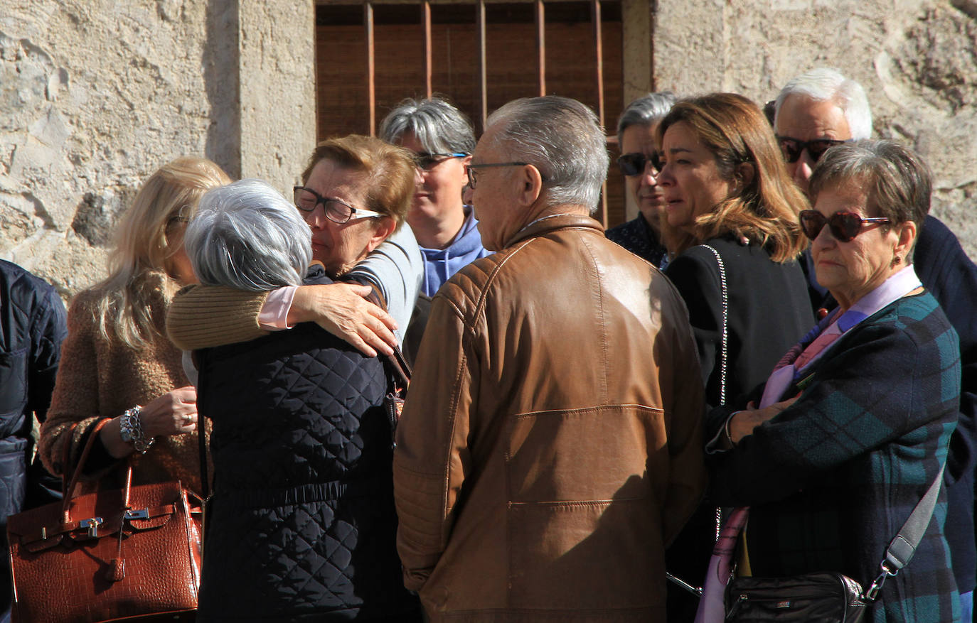 Dolor, rabia e impotencia en la concentración en Torrecaballeros