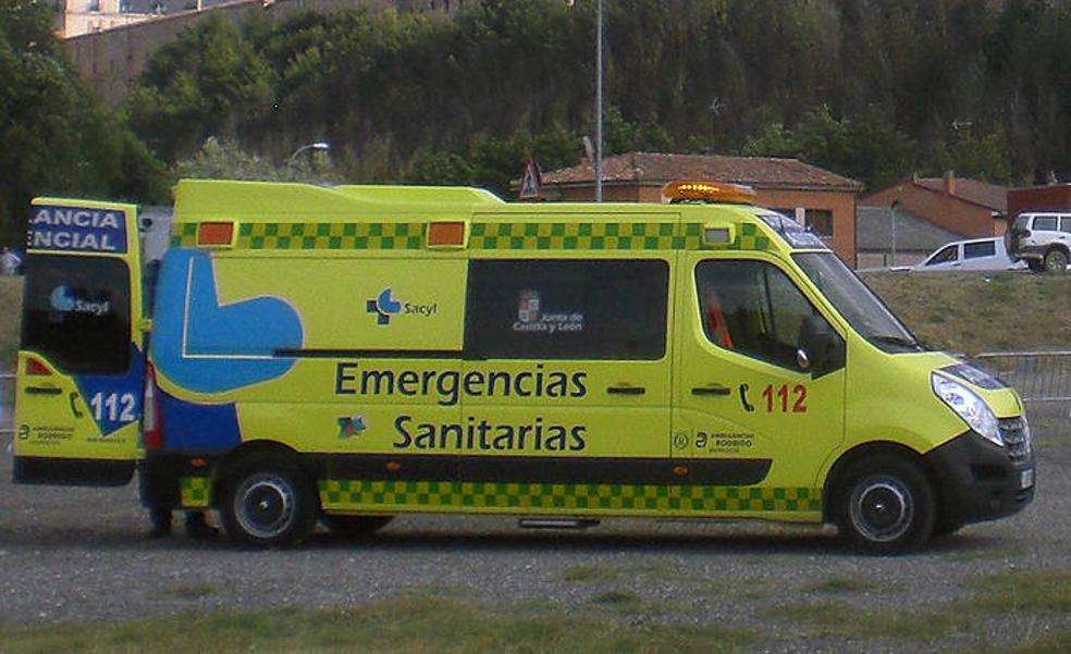 Un joven muerto y tres heridos al salirse de la vía su vehículo en Ávila