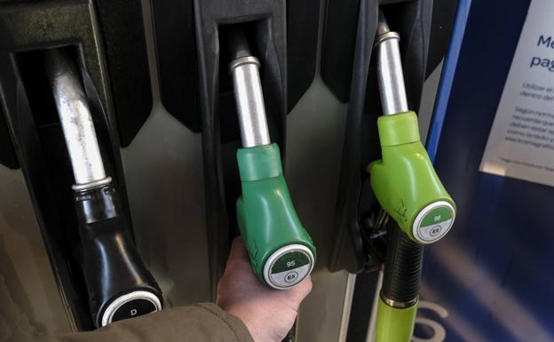 El gasóleo supera los 2 euros en el 55% de las gasolineras de Valladolid