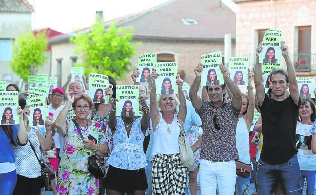 La familia de Esther López suspende la concentración vecinal de noviembre