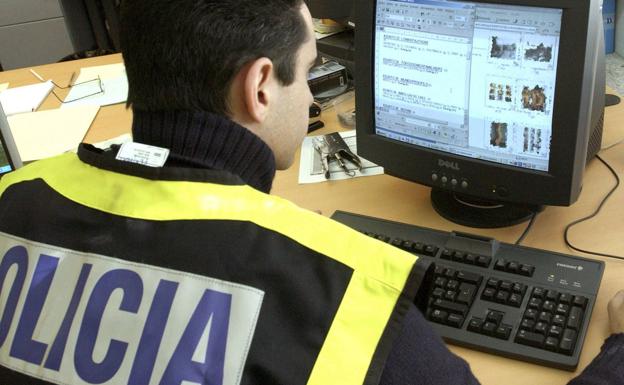 Detenido en León un hombre de 60 años por tenencia y distribución de pornografía infantil en la Red