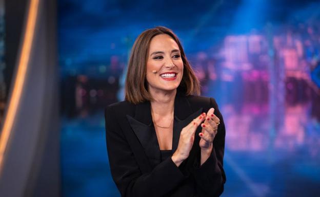 Tamara Falcó guarda silencio al preguntarla en 'El Hormiguero' si había coincidido con el rey emérito en Abu Dabi