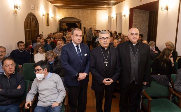 Argüello pide a las cofradías de Valladolid más unión y participación en las procesiones