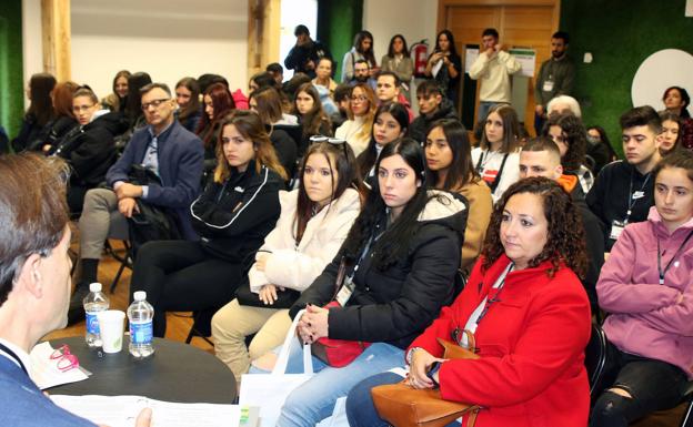 La Feria de Empleo y Emprendimiento oferta más de 120 puestos de trabajo