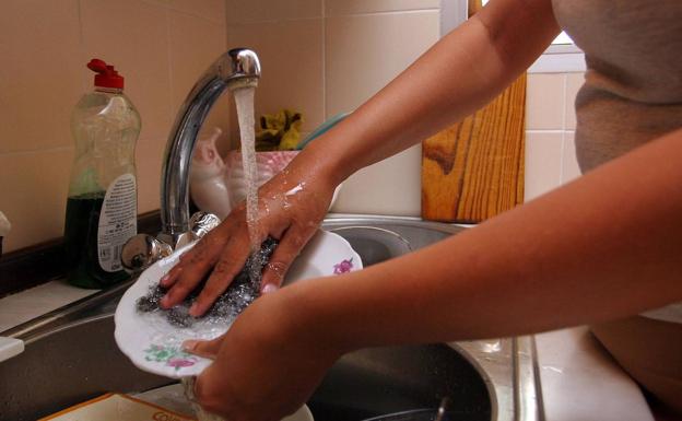 Qué ayudas y de cuánto dinero pueden solicitar las amas de casa