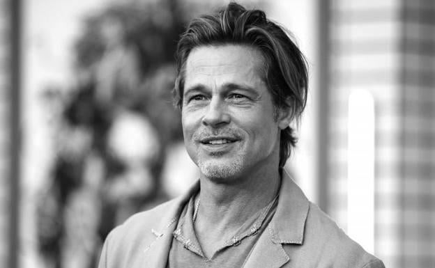 Brad Pitt presume de su nueva novia, joven y famosa