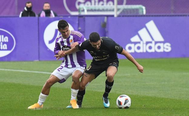 El oficio del rival y el árbitro desquician al Real Valladolid B