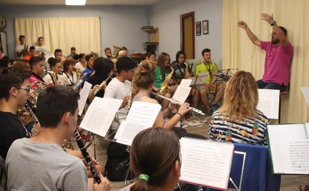 La Escuela de Música de Cuéllar cuenta con más de 280 alumnos