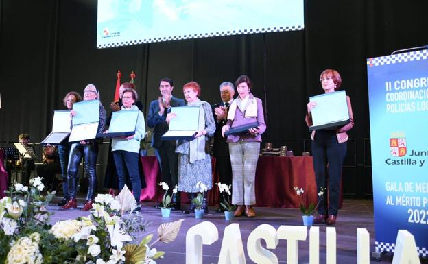 Quince medallas que reconocen el mérito policial a los agentes de Valladolid