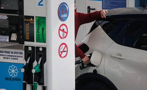 El gasóleo más barato cuesta en Valladolid diez céntimos menos por litro que hace una semana