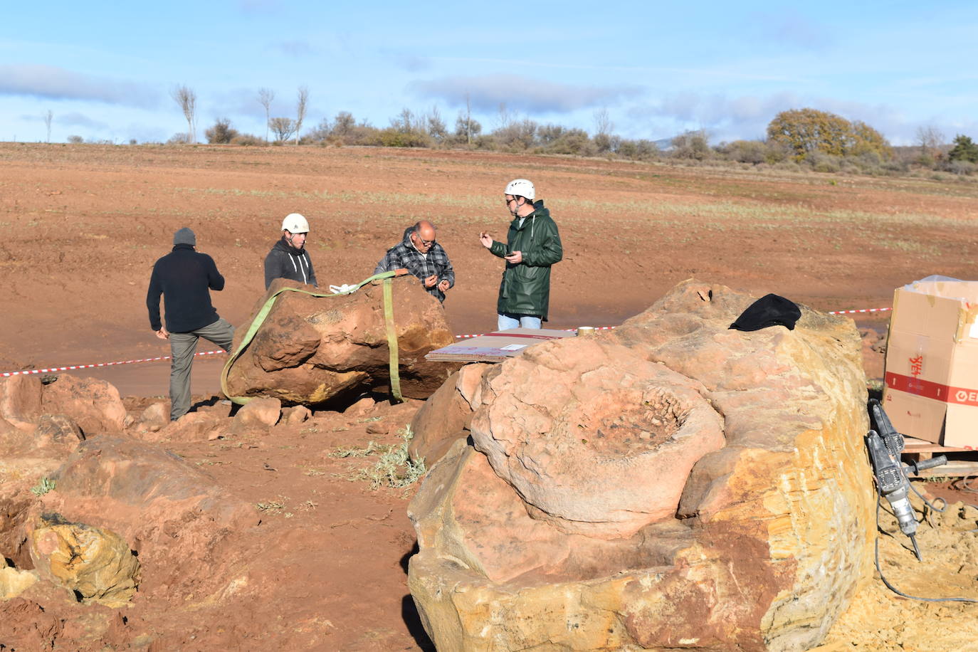 Polémica por la extracción de fósiles en el pantano de Aguilar