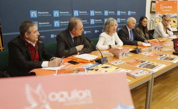 Aguilar extiende la alfombra roja para celebrar 34 años de pasión por el cine